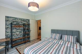 In the center of Taksim and Galataport 3 Bedrooms and 1 Living Room in Apartment - Istanbul - 0
