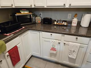 Affordable Twin Room (2 Beds) Near St. Jude - 2