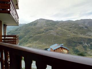 Studio fonctionnel avec balcon, proche des pistes et commerces, parking inclus - FR-1-344-1050 - Les Menuires - 2