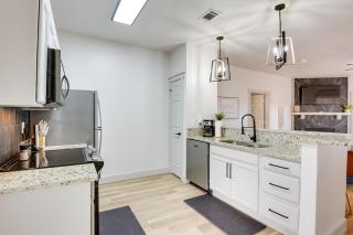 Modern Graford Cabin Walk to Possum Kingdom Lake! - Graford - 2