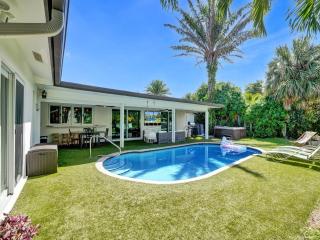 Amazing 5 bed house w pool, jacuzzi and your own boat - Lighthouse Point - 9
