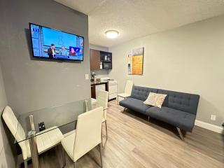 Sheridan Guesthouse - Dania Beach - 9