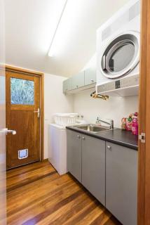 Private Luxury in Paihia - with Heated Pool! - Paihia - 3
