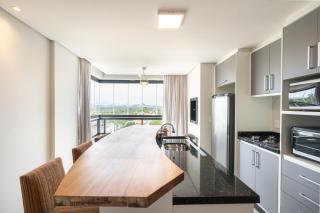 Espaço amplo e confortável 3 Quartos, Churrasqueira, Cozinha completa, 180m da Praia, Wi-Fi, duas vagas de garagem - 8