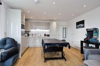 Greenwich O2 Apartment - 4