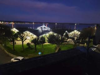 Beach & Harbour View House - 5