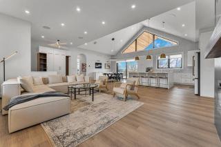 Sherkston Oasis - Hot Tub Soaks & Luxurious Escape - Port Colborne - 0