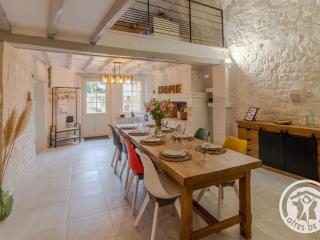 Gîte troglodyte unique avec jacuzzi, billard et jardin, près de Doué La Fontaine et Saumur - FR-1-622-69 - Les Ulmes - 5