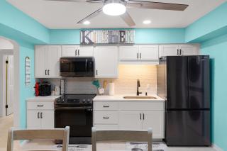 The Turquoise Cottage - Belleview - 4