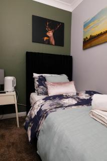 Harmony Haven - Serenity Suite - Nottingham - 1