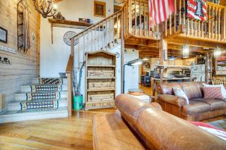 Tree-Lined McCall Cabin Walk to Payette River! - McCall - 4