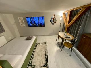 Ola Studio - Centru Vechi - Braşov - 4