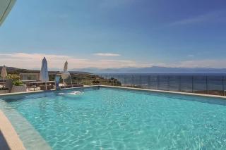 New 3BR Condo - Oceanview Terrace - Private Beach - 2