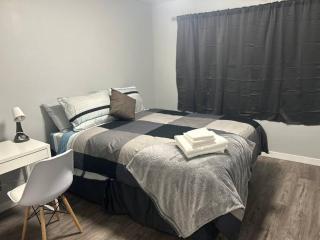 Cute Highland Park Upper B Unit - 1