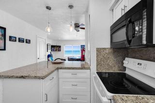 Beach Front 1 Bedroom with Ocean View, Pool and Parking - Hollywood - 8