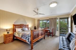 Sanctuary Lakes Fauna Retreat - Hervey Bay - 3