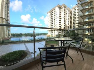 Kuching Town - RiverBed - Riverine Diamond Condo - 8