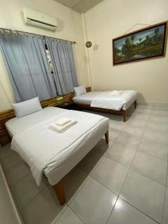 Ecran Riverfront Guesthouse - 9