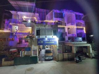 Hotel Always Welcome - Monte Abu - 9