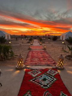 The White Camp - Your Merzouga Luxury Desert Camp & Erg Chebbi Dunes Camel Riding - Merzouga - 2