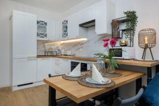Nadbrzeżna Apartment with Terrace Gąski by Noclegi Renters - Gąski - 5