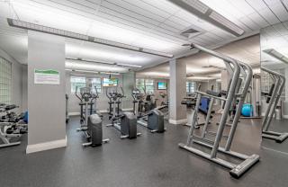 Beachfront Oasis: Ocean Views & Luxe Amenities - Hollywood - 3