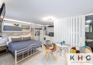 Little Studio in Argostoli (semi ground floor level) - 0