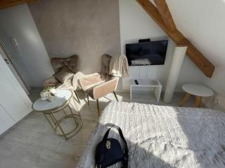 Esprit Beige - Joli Studio Salengro - Sauna & Sport club - Mulhouse - 3