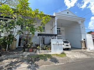 RedDoorz near Kantor Walikota Manado - Manado - 0