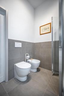 YID comfortable with lift - Florence - 4