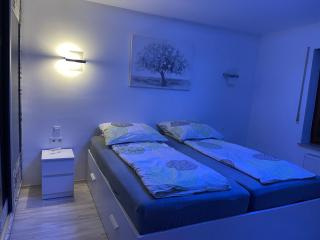 Wunderschönes 2 Zimmer Apartment Zentrum Goldstadt - 1