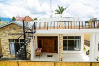 Mgahinga residence - 2