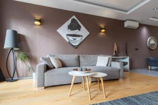 Midtown Artistic Apartment - Budapest - 8