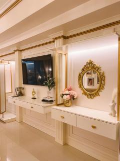 Romantic Royal Parisian Condo - Center of Davao - Davao - 7