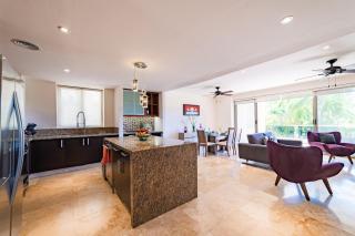 2095 - Cosmo 8A1 - 8