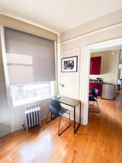 2 Bedrooms Entire Beautiful Apt in Williamsburg! - Brooklyn - 1