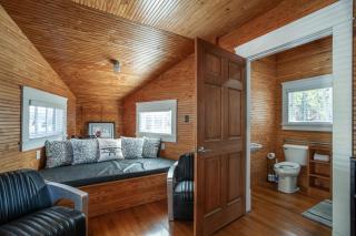 Airplane Filling Station -Unique Stay in Knoxville - Knoxville - 3