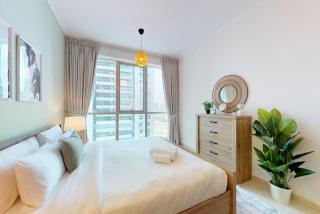 Torch Tower - Colourful Two Bedroom with City View - Dubai - 4