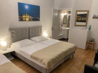 Anabelle Bed and Budapest - 3