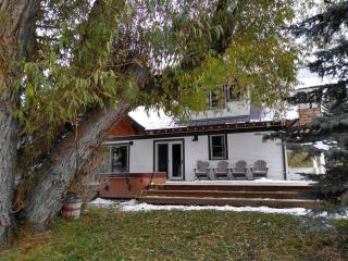 Beautiful 1910 American Craftsman home, close to Bozeman Hot Springs, near Bozeman and Big Sky, Montana. - Gallatin Gateway - 8