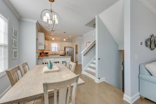 Townhome with 2 Decks Walk to Ocean! - Kure Beach - 3
