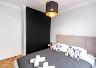 Nowogrodzka 78 - Apartament dla 4 osób - 200m od Szpitala Klinicznego na Lindleya - 1km do Dworca Centralnego - Wifi - Smart TV 45 cali - Varsavia - 3