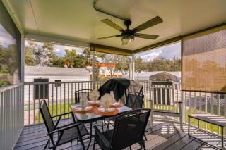 Sunny Fort Myers Home w/ Screened-In Porch & Grill - 9