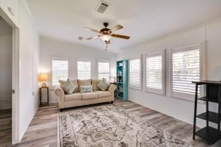 Sunny Fort Myers Home w/ Screened-In Porch & Grill - 5
