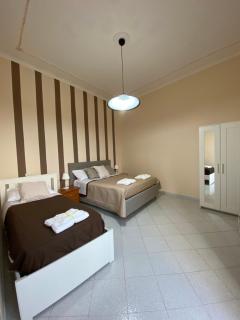 Avolina’s Apartment - Naples - 8