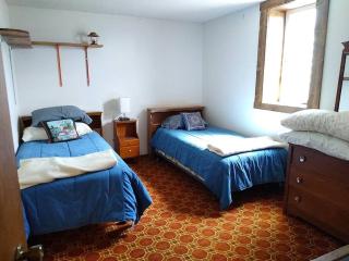 Yellowstone River Retreat in Big Timber, Montana!! Dramatic views of the Yellowstone River. - Big Timber - 4