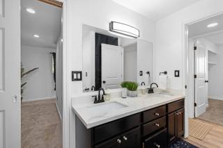 Auburn Retreat w/ Mountian views - Auburn - 3