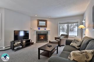 Beautifully decorated 3 bedroom condo nestled Slopeside on Pico Mountain Ski-in Ski-out G101 - Killington - 9