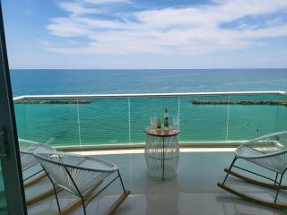 Yellow beach & rest - Coveñas - 1
