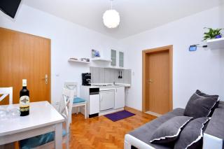 Apartment Joe Light - Podstrana - 9